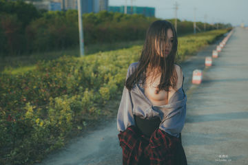 @柚木–户外海边大尺度露出-21P