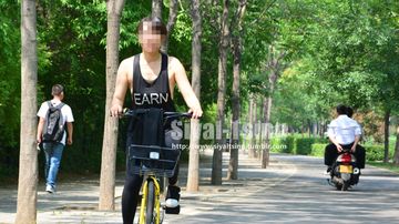 nakedangel北京天使露出系列全站数据原版庆祝《felola》论坛成立_夏青_加油小黄车 _ originals _ nakedangel-7P