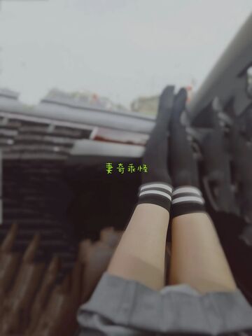 露出m@妻奇乖怪尺度私拍合集-44P