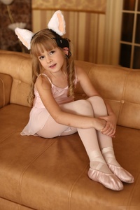SofiE_VIP_01-25P