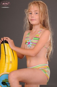 Sweet Lexie - party models sets 002-22P