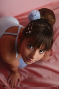Laura-B#25-25P