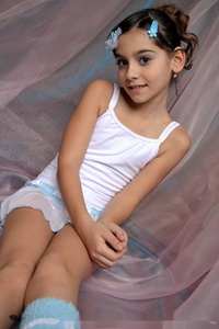 Laura-B#28-25P
