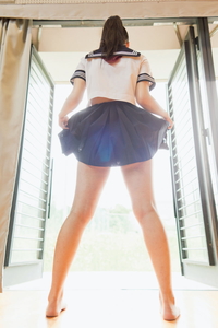 夏服女子-28P